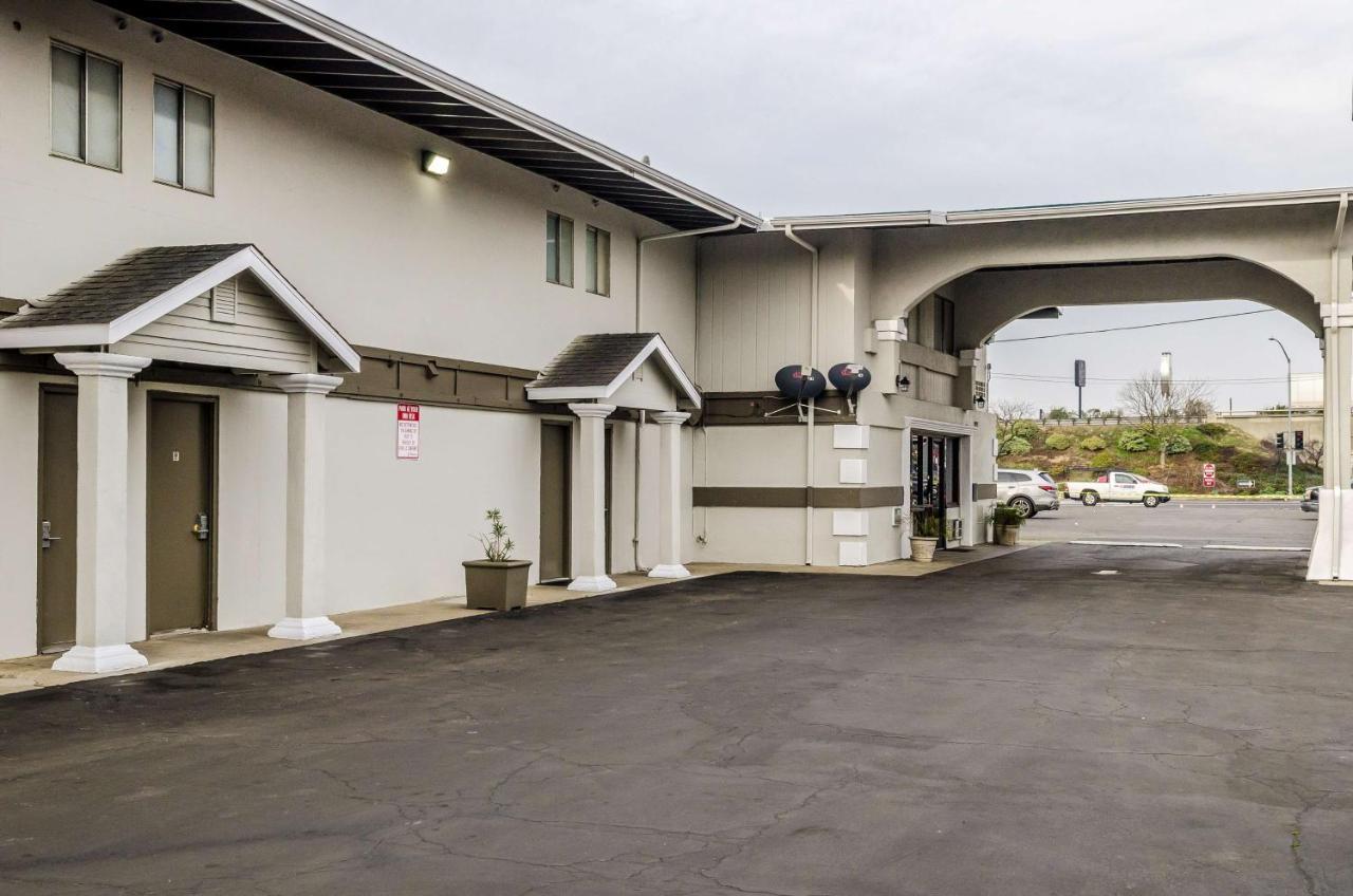 Quality Inn Merced Bagian luar foto